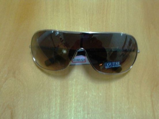 Guess Shield Sunglasses Feminino R$ 120,00