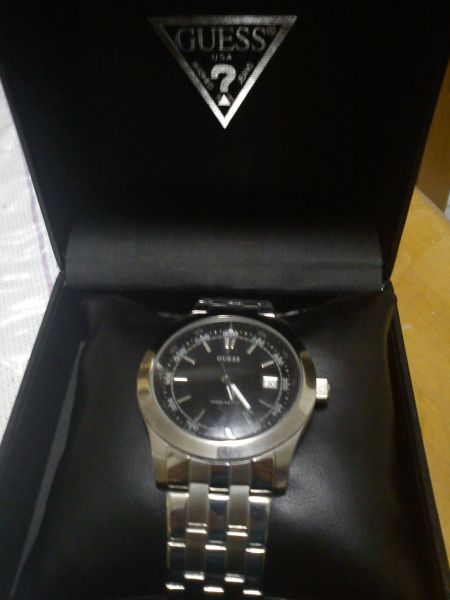 Relógio Guess Masculino R$ 400,00